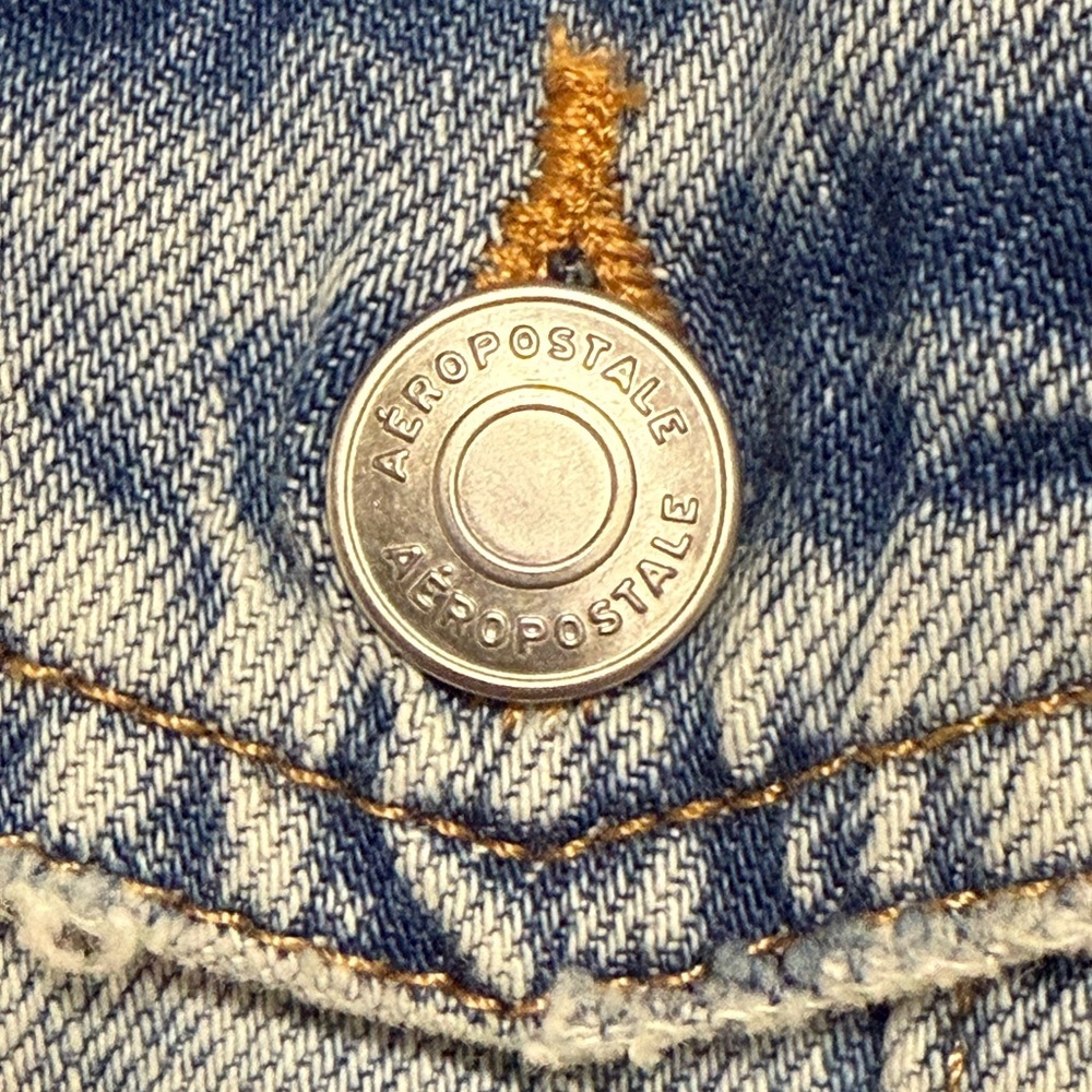 SOLD!! 🔥 Aeropostale Jean Jacket Light Blue Denim Acid Wash Small NEW - Picture 4 of 8